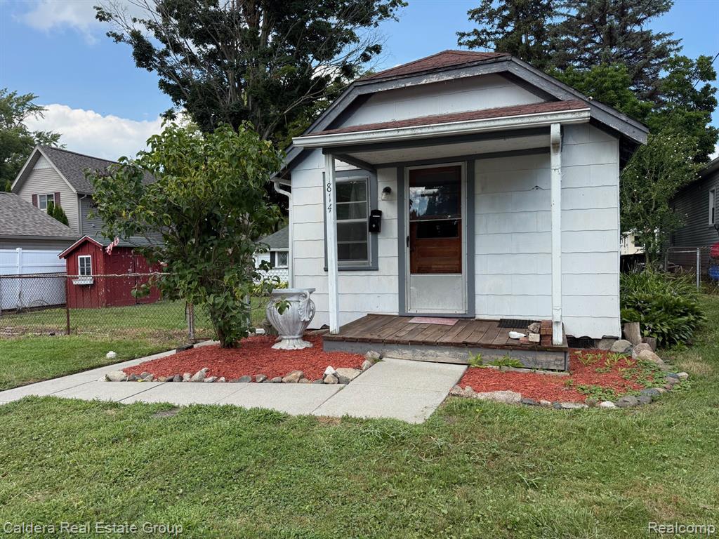 809 Waterloo Street, St. Clair, MI 48079 — Photo 15