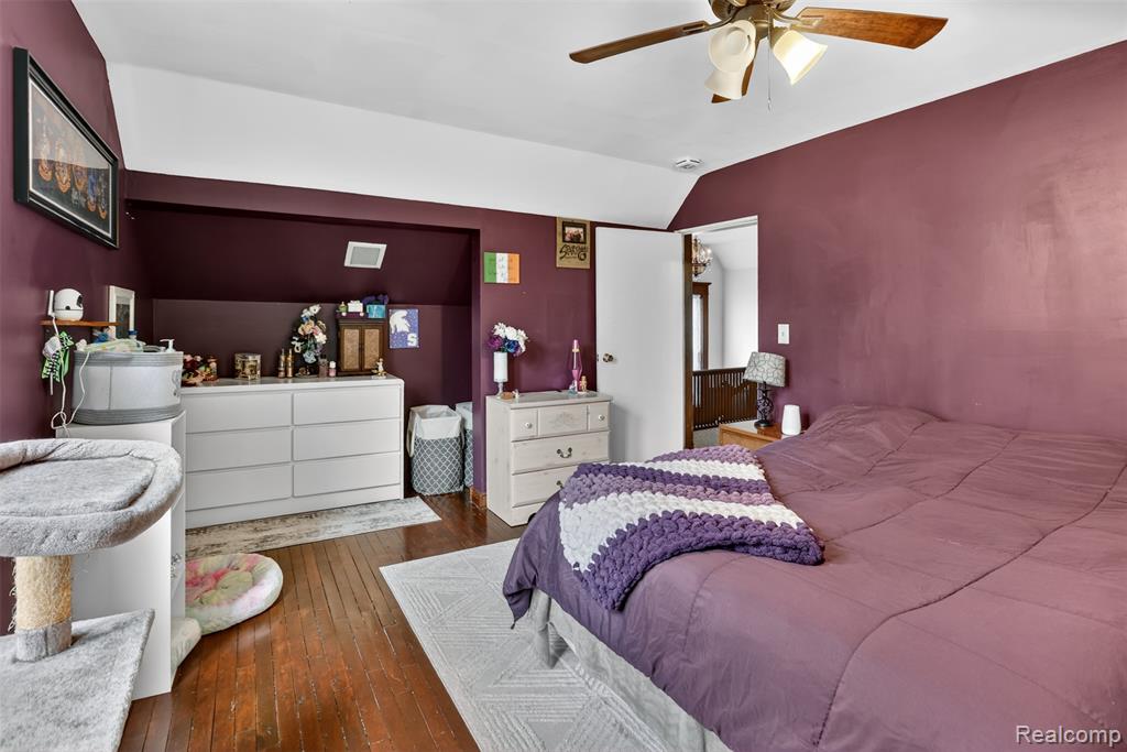 647 N Washington Street, Owosso, MI 48867 — Photo 24