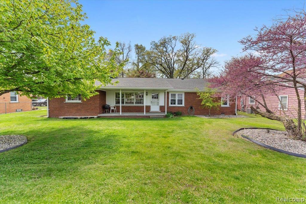 30617 YOUNG Drive, Gibraltar, MI — Photo 26