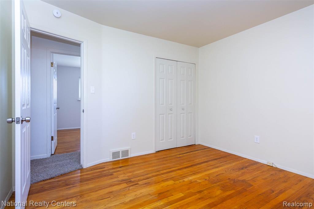 511 S Bryar Street, Westland, MI 48186 — Photo 20