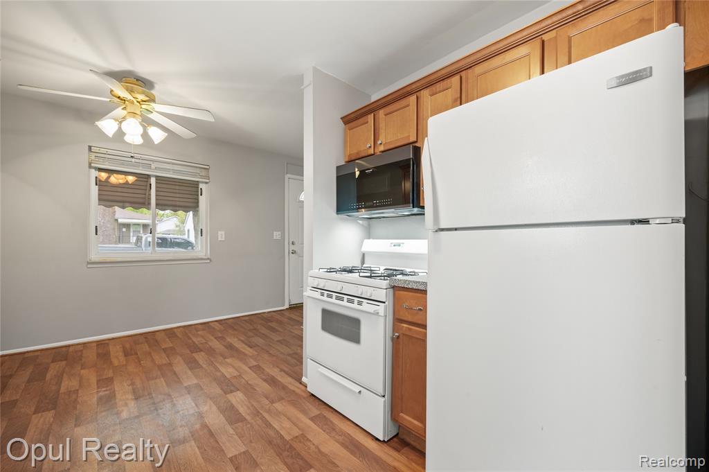 4845 Dudley Street, Dearborn Heights, MI 48125 — Photo 4