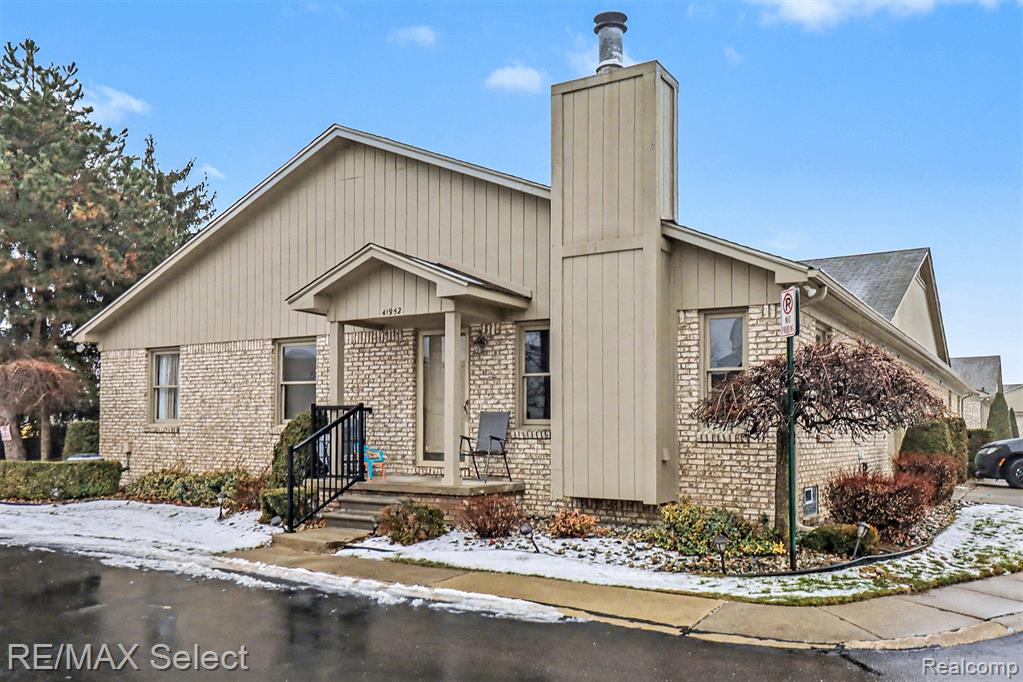 41952 King Edward Court, Clinton Twp, MI 48038 — Photo 2
