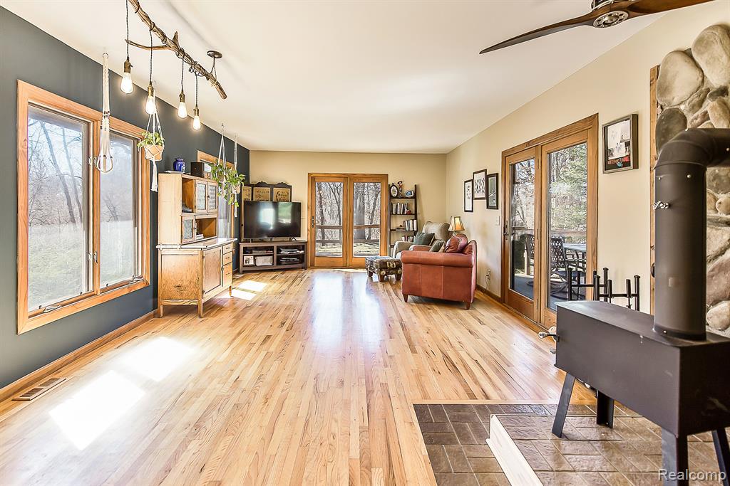 7695 HURON RIVER Drive S, Dexter, MI 48130 — Photo 18