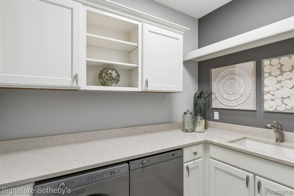 4911 Pinnacle Boulevard, Rochester, MI 48306 — Photo 32