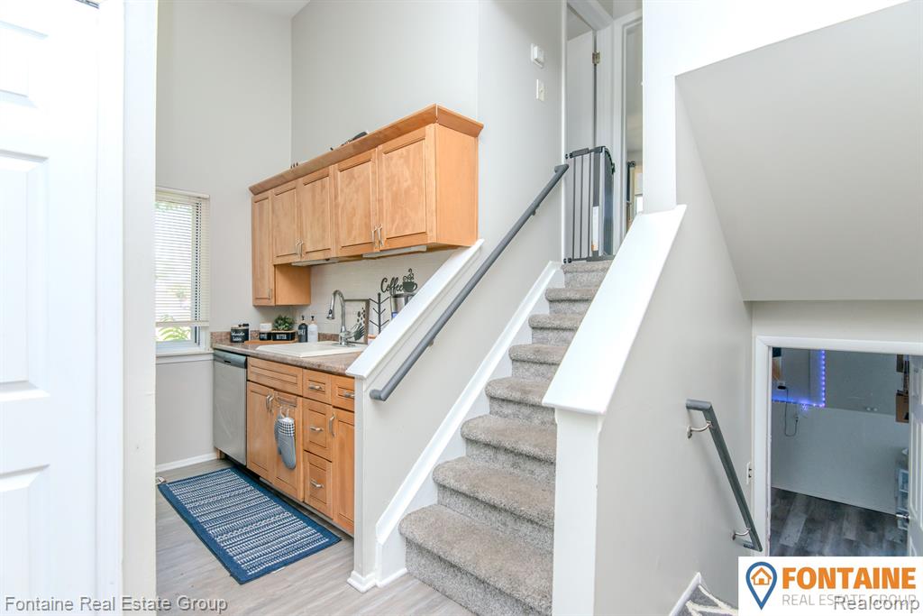 29066 ANN ARBOR Trail, Westland, MI — Photo 21