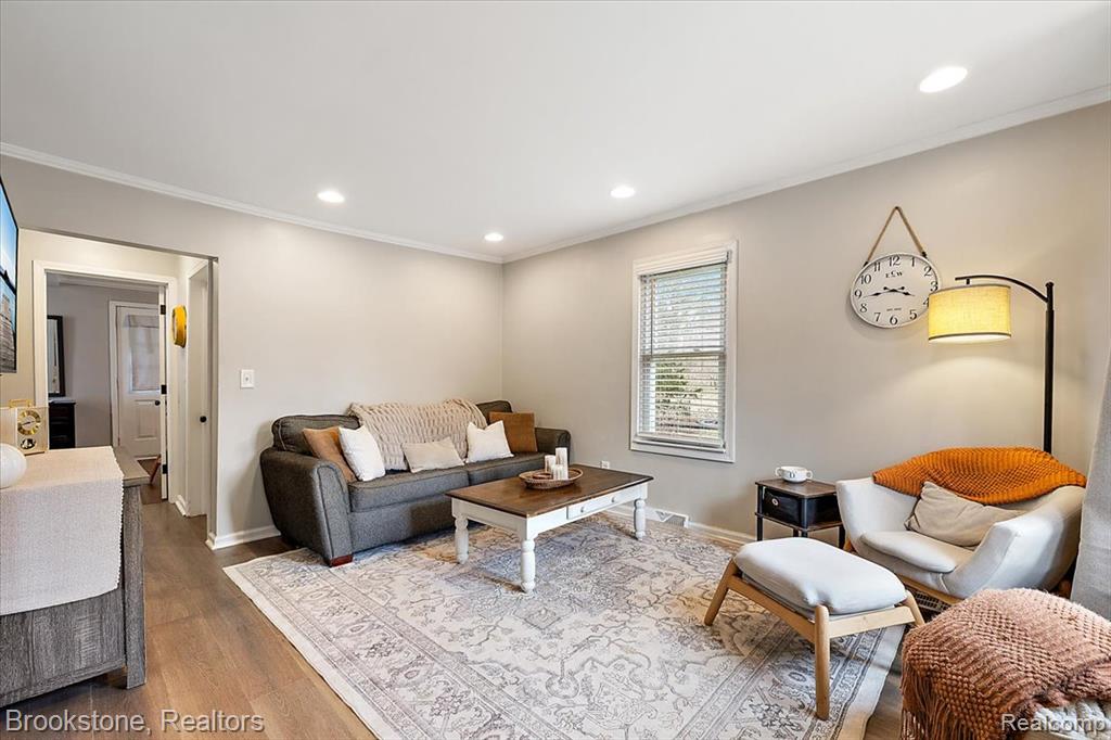 2281 Dexter Road, Auburn Hills, MI 48326 — Photo 5