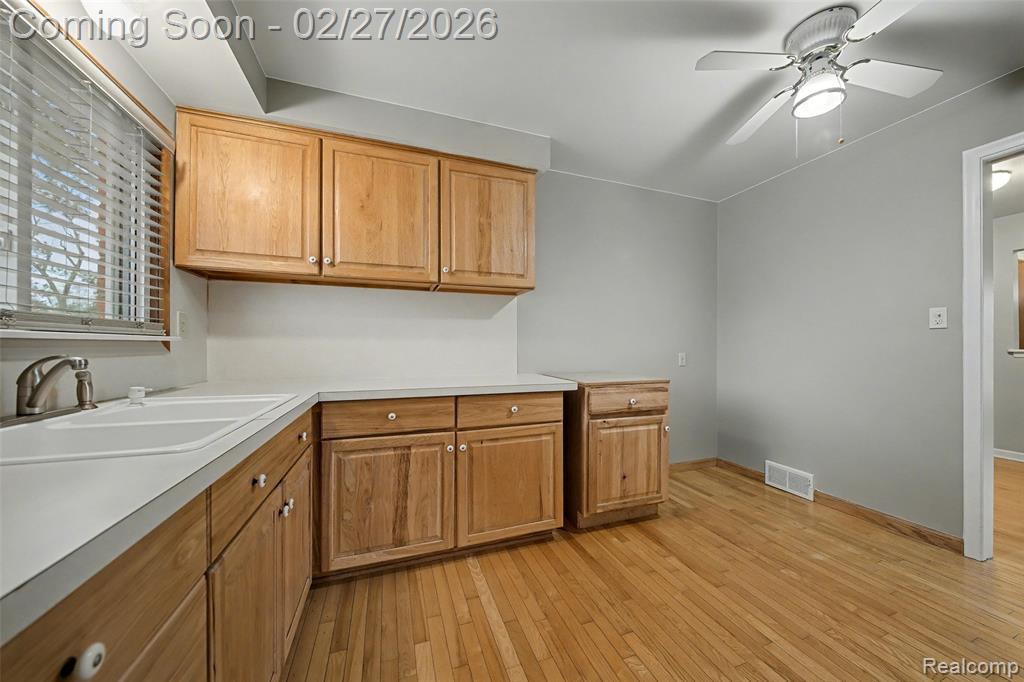 3842 Dill Drive, Waterford, MI 48329 — Photo 17