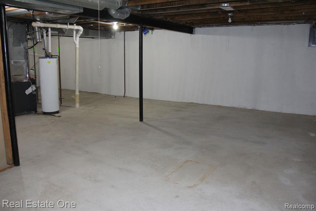 6427 RICHARD Run, West Bloomfield, MI — Photo 38