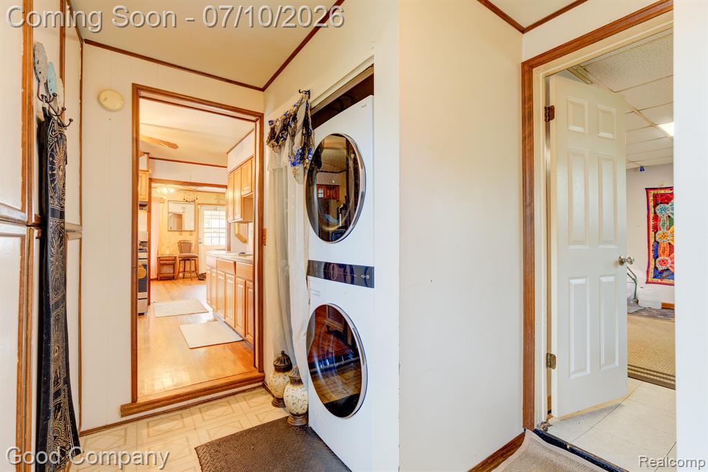 520 E Hudson Avenue, Madison Heights, MI 48071 — Photo 12