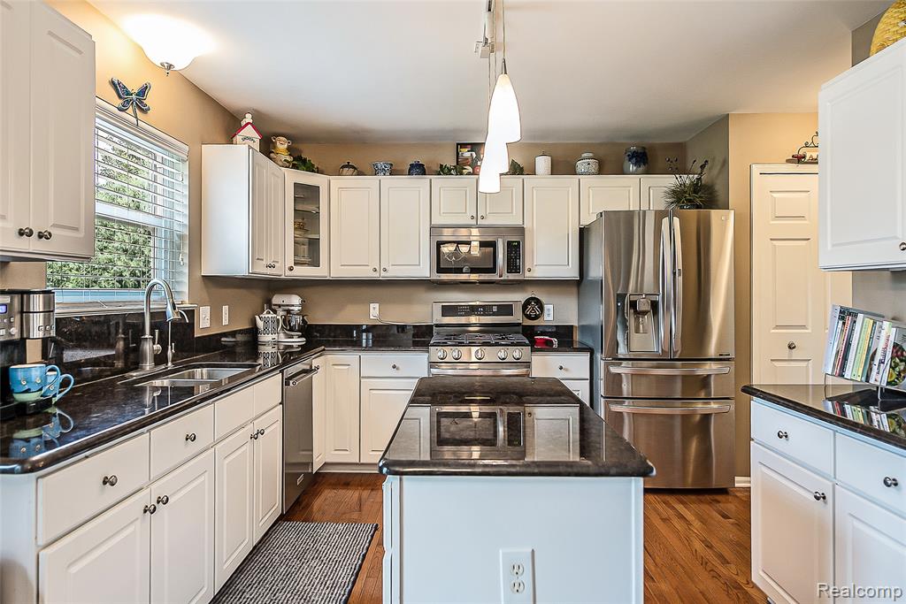 2116 Ore Creek Lane, Brighton, MI 48114 — Photo 10