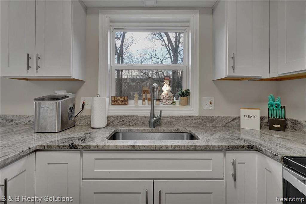 5011 Vincent Trail, Shelby Twp, MI 48316 — Photo 13