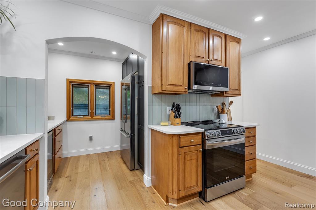 641 W WOODLAND Street, Ferndale, MI 48220 — Photo 18
