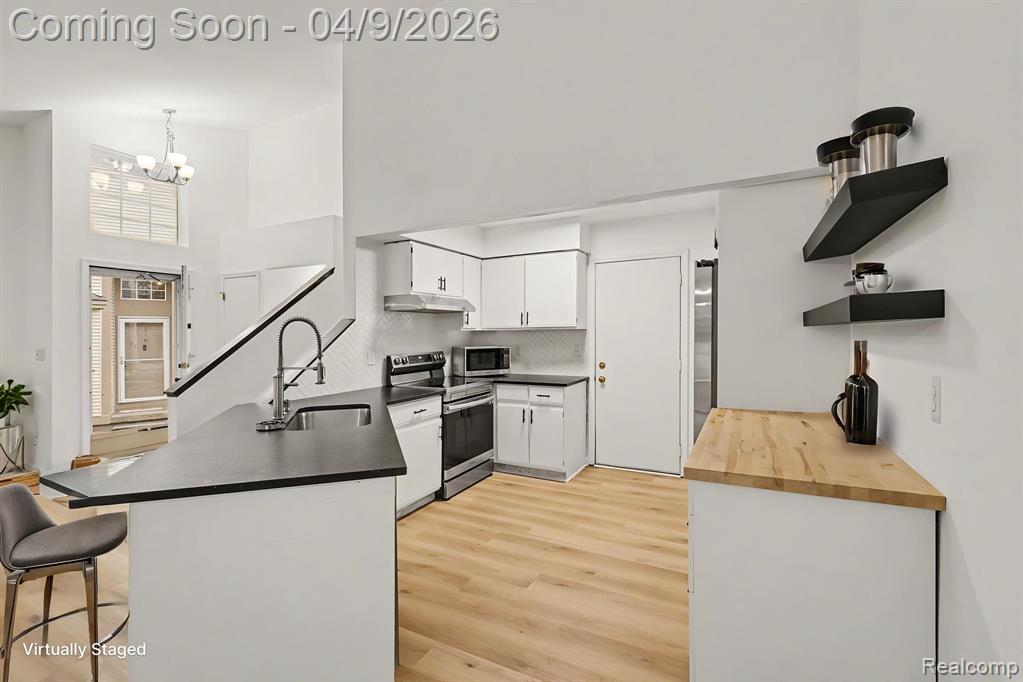 858 Whisperwood Trail, Fenton, MI 48430 — Photo 12