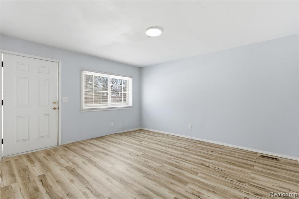 15465 Trinity Street, Detroit, MI 48223 — Photo 3