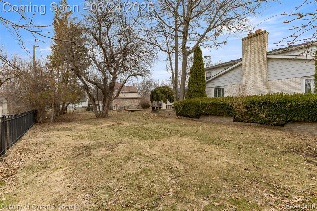 22238 Harlan Drive, Grosse Ile, MI 48138 — Photo 33