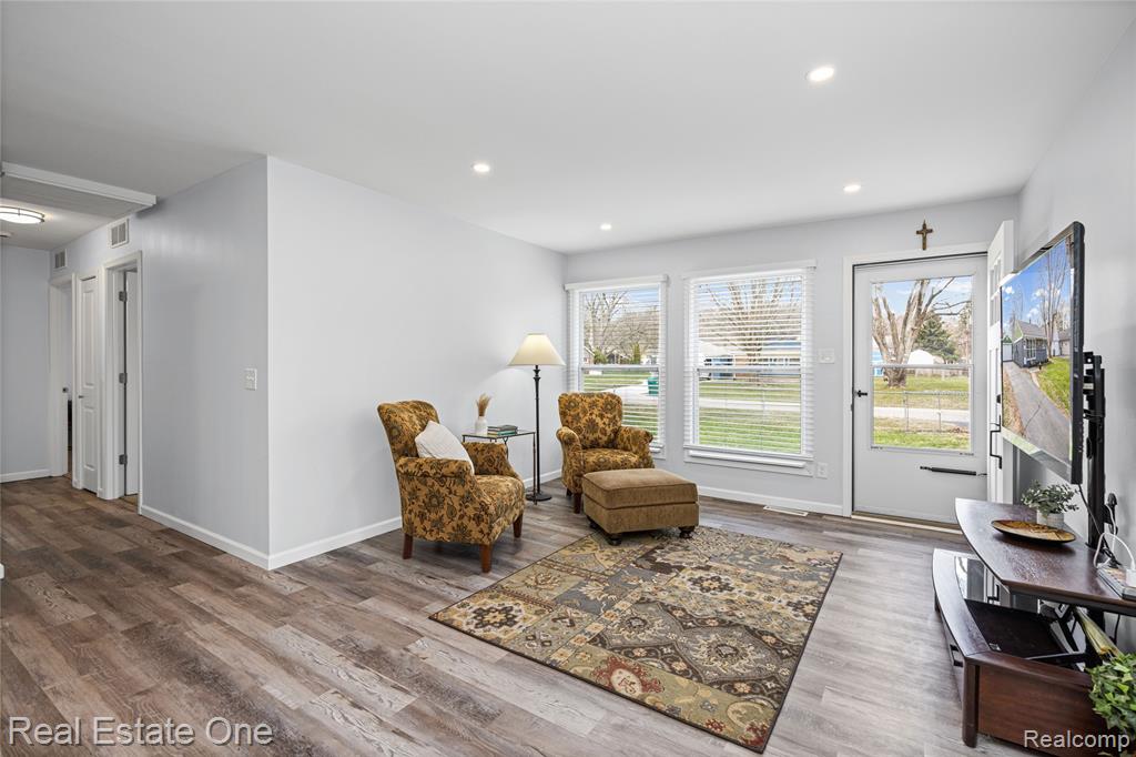 4913 Rioview Drive, Clarkston, MI — Photo 12
