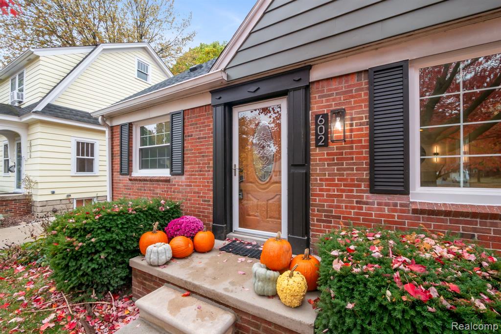 602 Lawson Street, Royal Oak, MI 48067 — Photo 3