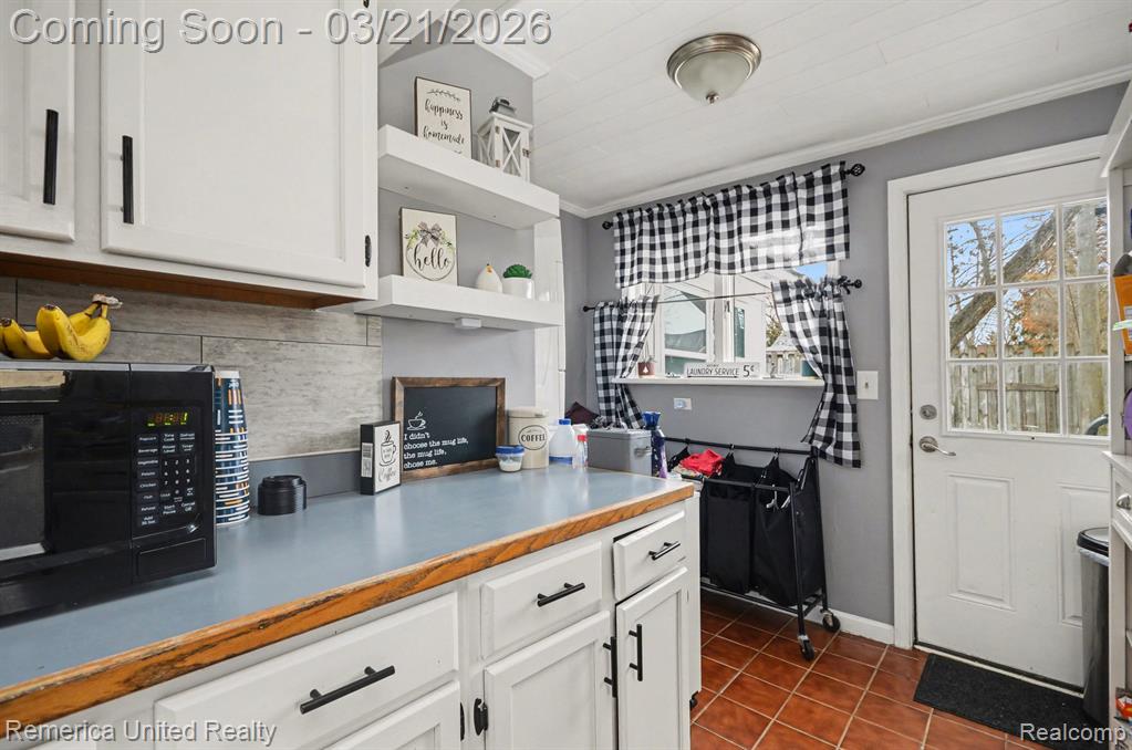 9079 Grove Drive, Whitmore Lake, MI 48189 — Photo 12