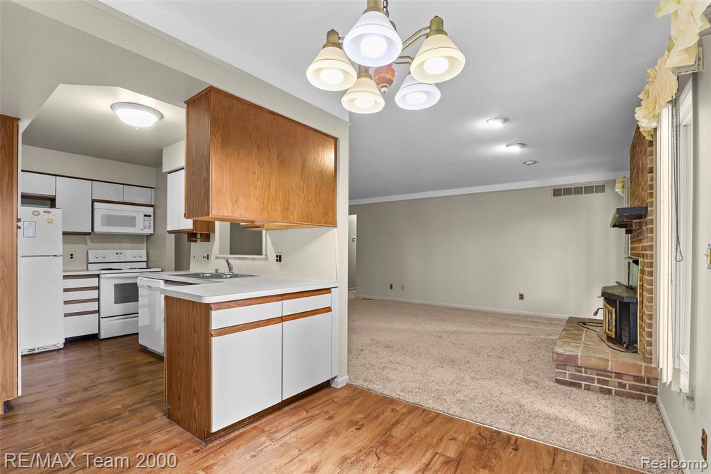 25134 Ann Arbor Trail, Dearborn Heights, MI 48127 — Photo 13