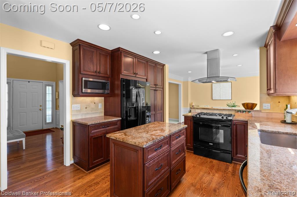 45075 Courtview Trail, Novi, MI — Photo 16