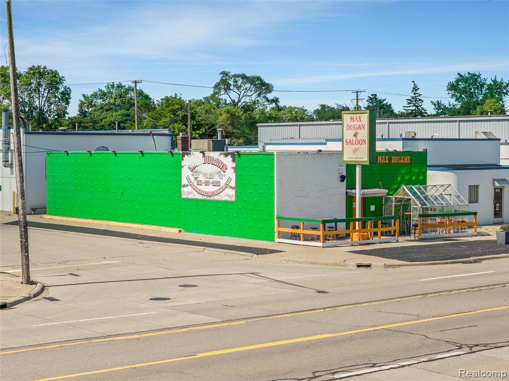 844 E 10 Mile Road, Hazel Park, MI 48030 — Photo 5