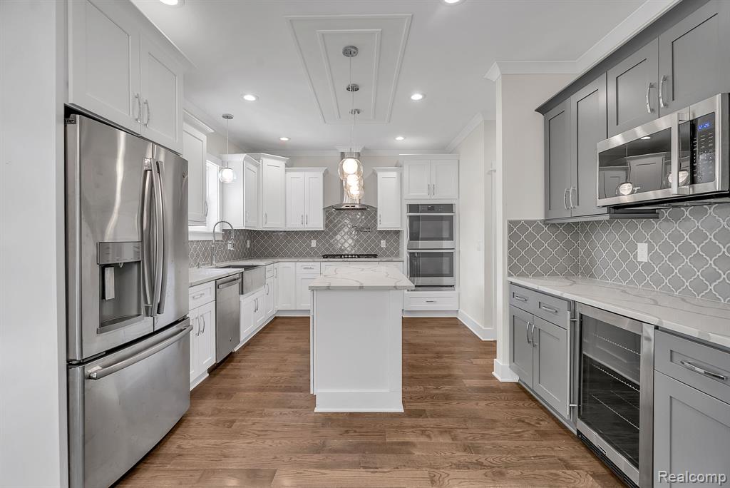 423 Woodlawn Ave, Royal Oak, MI 48073 — Photo 11