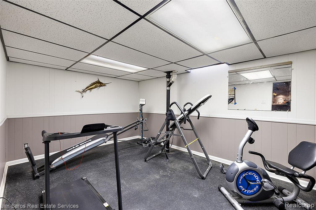 22416 Ardmore Park Drive, Saint Clair Shores, MI 48081 — Photo 29