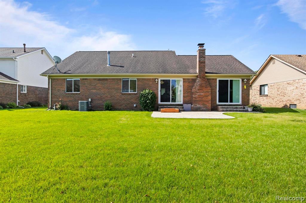 45682 HANFORD Road, Canton, MI 48187 — Photo 5