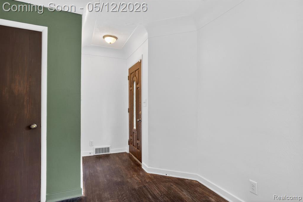 1209 Beatrice Street, Flushing, MI 48433 — Photo 17