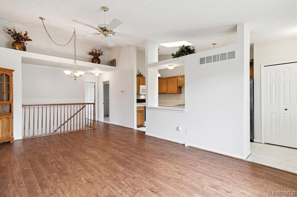 62180 Arlington, 2, South Lyon, MI 48178 — Photo 9