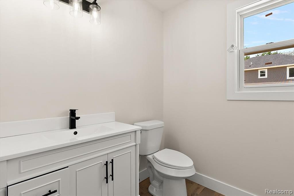 47515 Vanker Avenue, Shelby Twp, MI 48317 — Photo 20