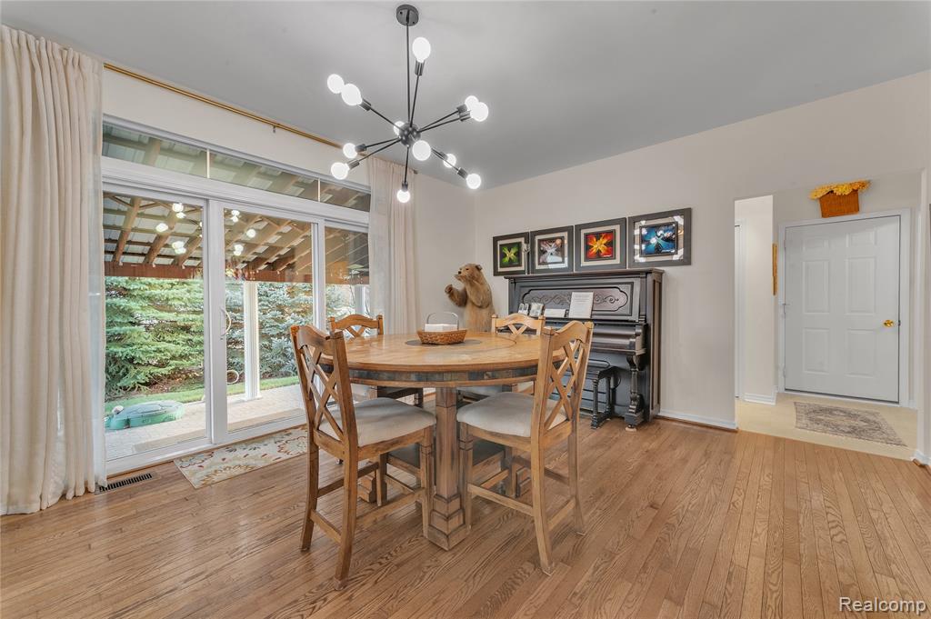 26738 Canterbury Circle, New Boston, MI 48164 — Photo 6