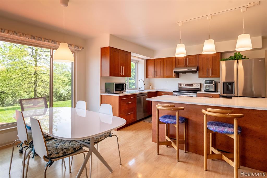 45536 MORNINGSIDE Road, Canton, MI 48187 — Photo 18