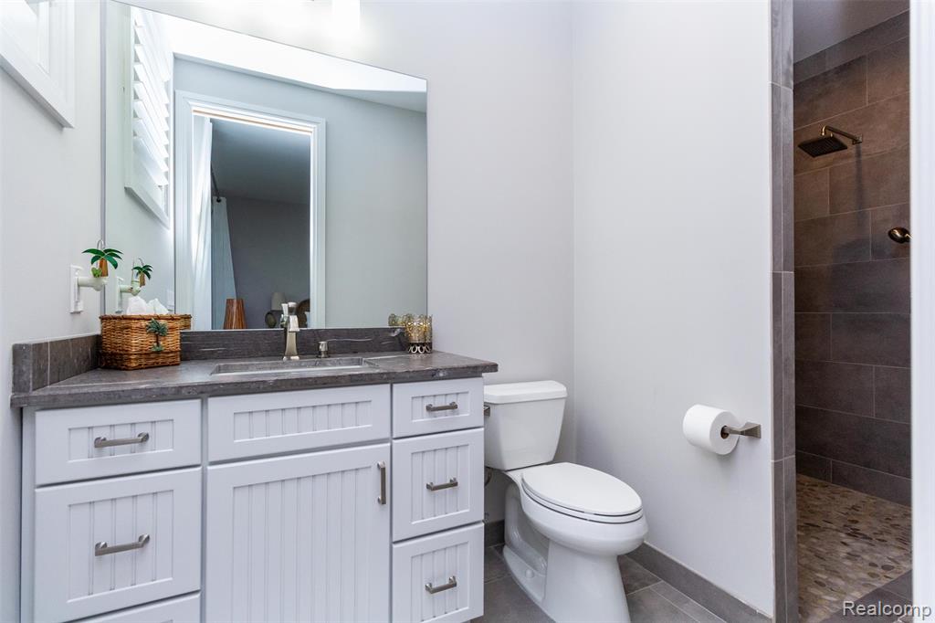 302 Tanview Drive, Oxford, MI, 48371