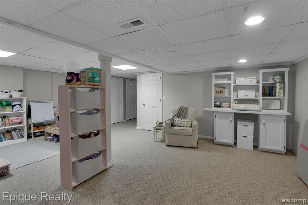 3593 Normandy Drive, Rochester, MI 48306 — Photo 23