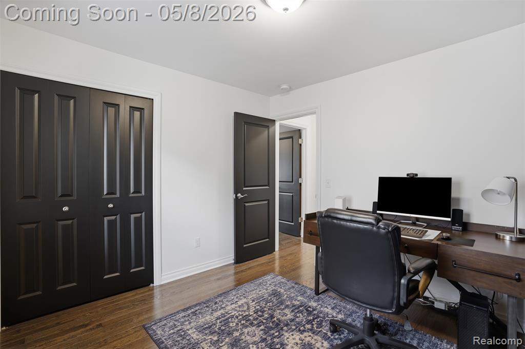 826 Kestrel Court, South Lyon, MI 48178 — Photo 23