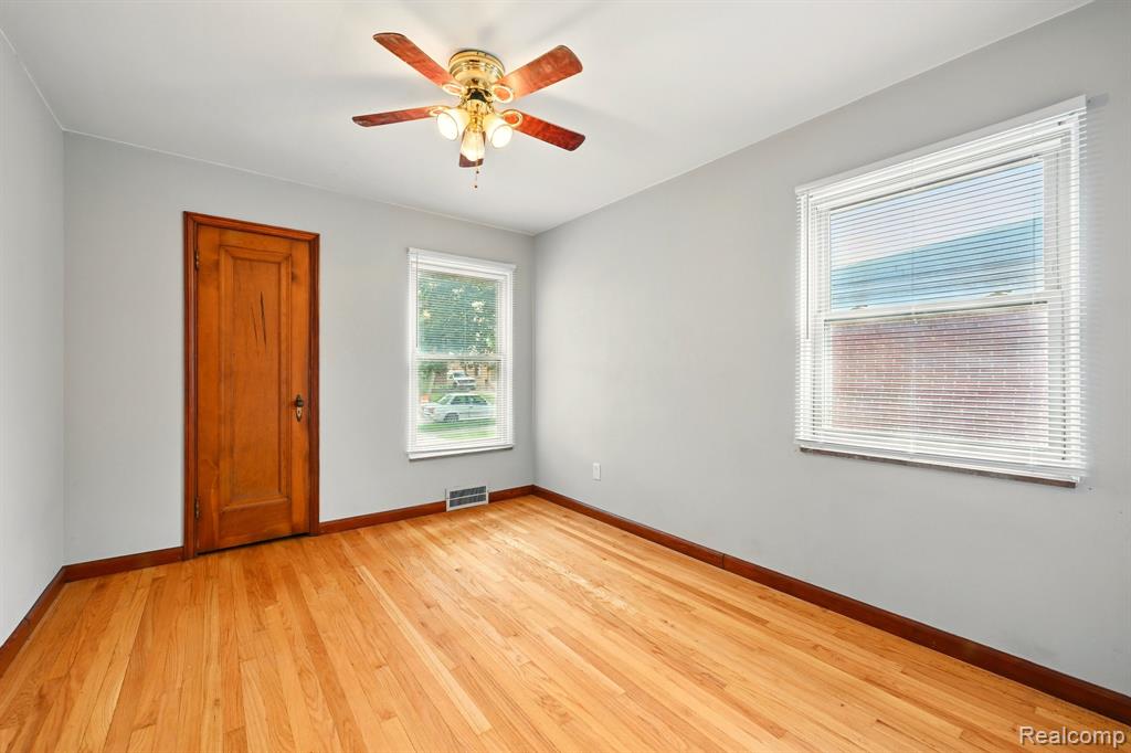 7132 Shenandoah Avenue, Allen Park, MI 48101 — Photo 24