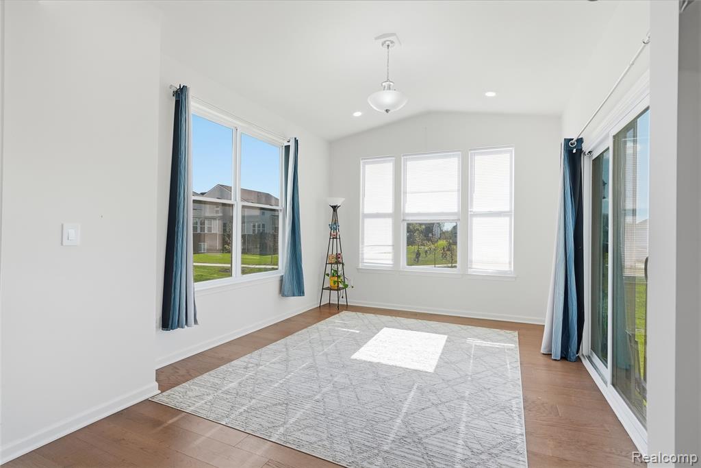 20975 Calabrese Drive, South Lyon, MI 48178 — Photo 9