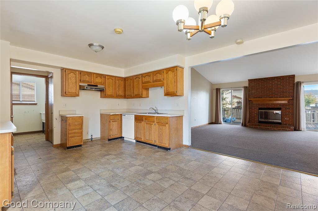 26731 Coachlight Street, Woodhaven, MI 48183 — Photo 9