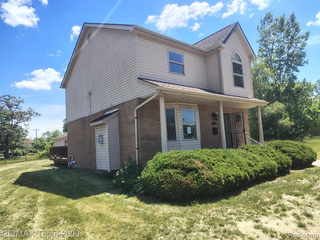 19452 Troy Place, Highland Park, MI 48203 — Photo 2
