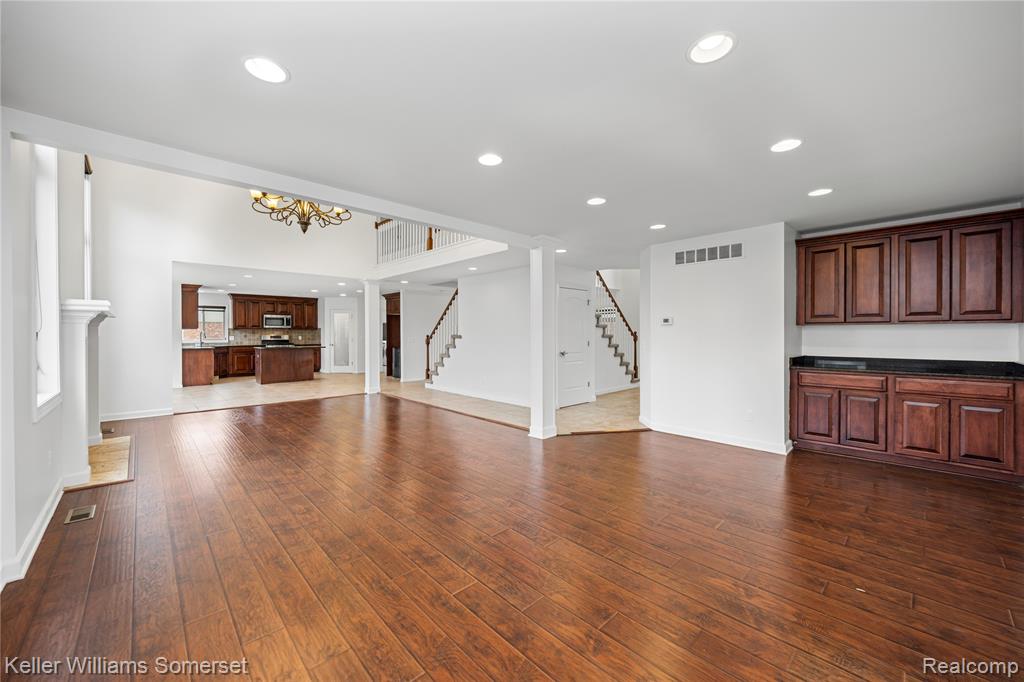 55257 Breton Woods Drive, Macomb, MI 48042 — Photo 14