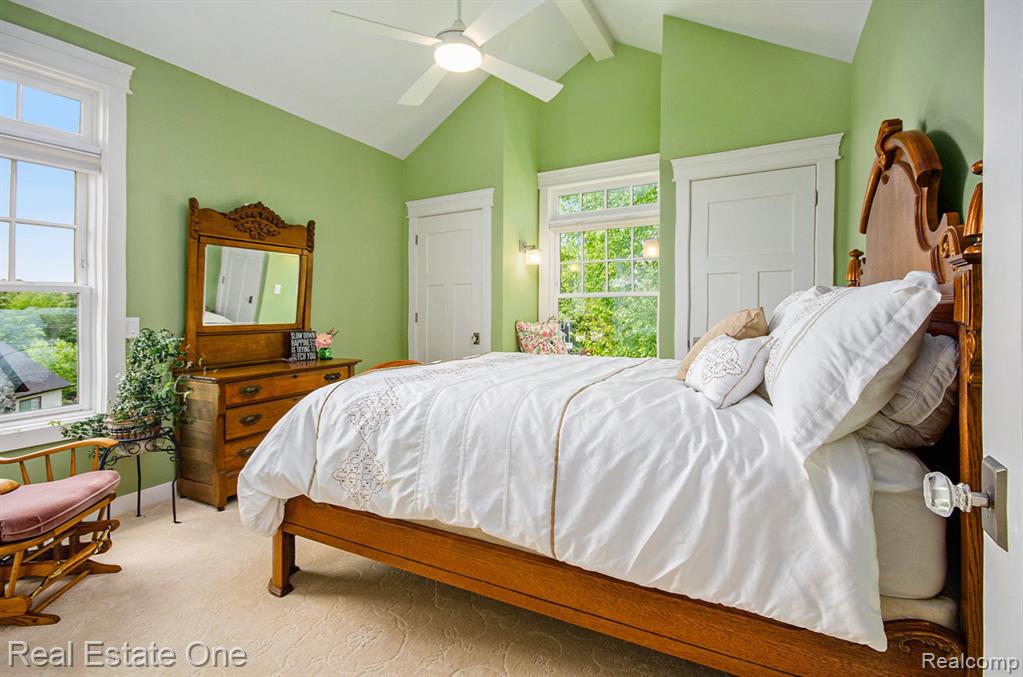 575 Tracy Lane, Milford, MI 48381 — Photo 32