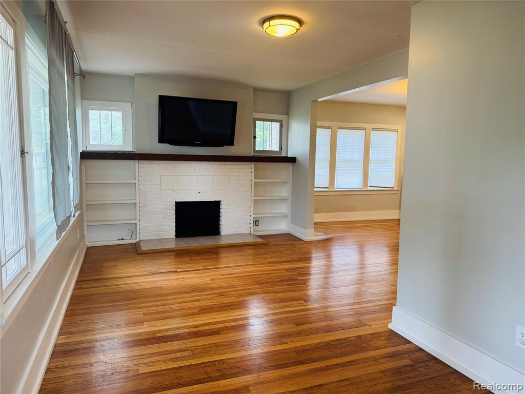 20504 Prairie Street - Photo 3