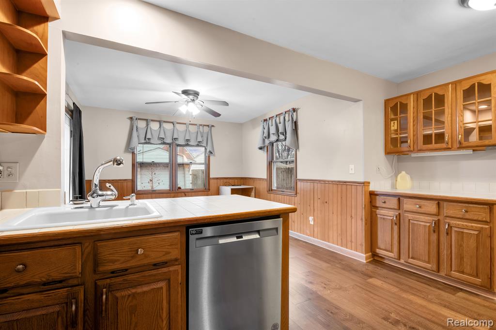 7530 MERRICK Street, Taylor, MI 48180 — Photo 9