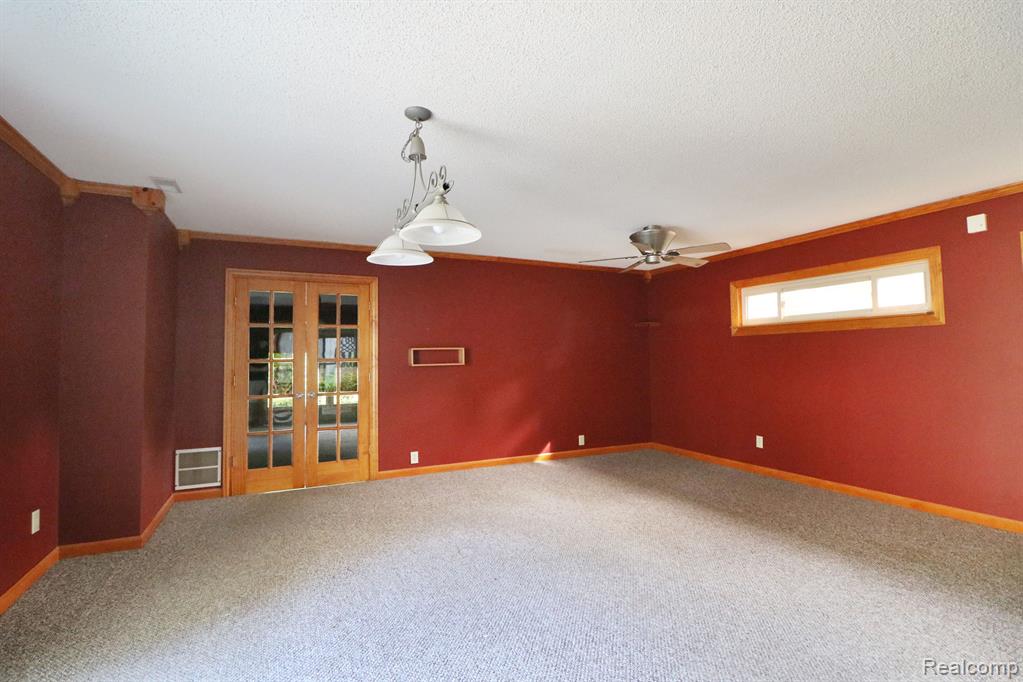 411 COMMONWEALTH Avenue, Flint, MI 48503 — Photo 15