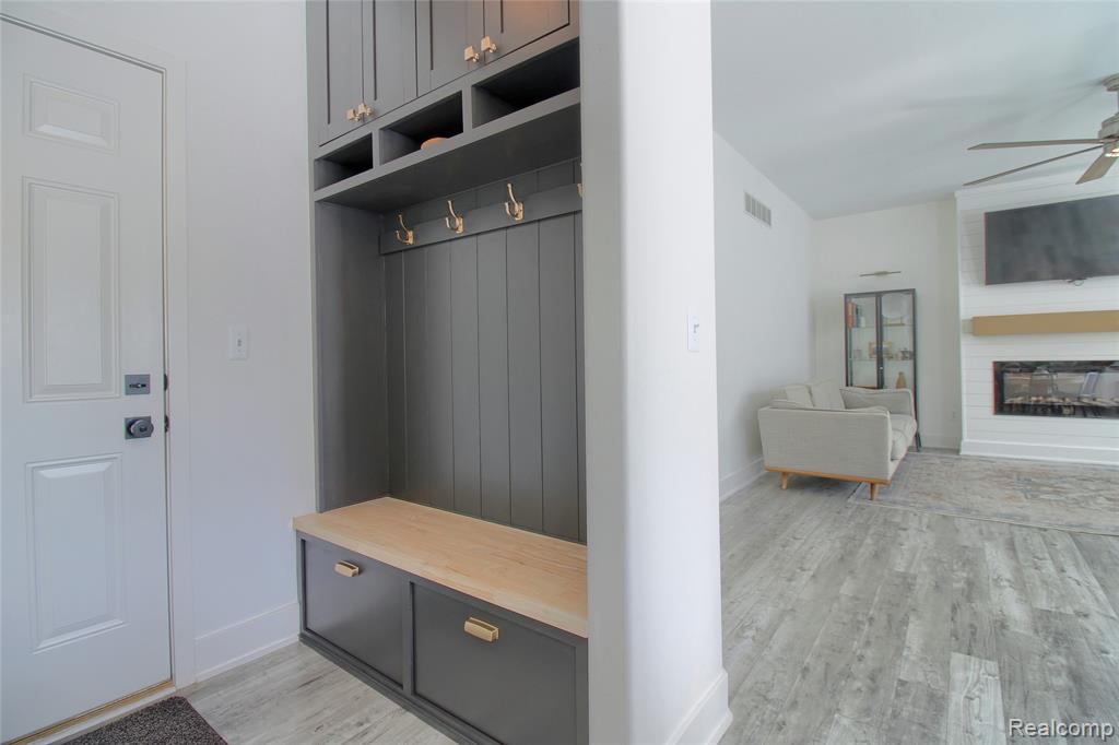 30932 Asbury Hill Drive, New Hudson, MI 48165 — Photo 19