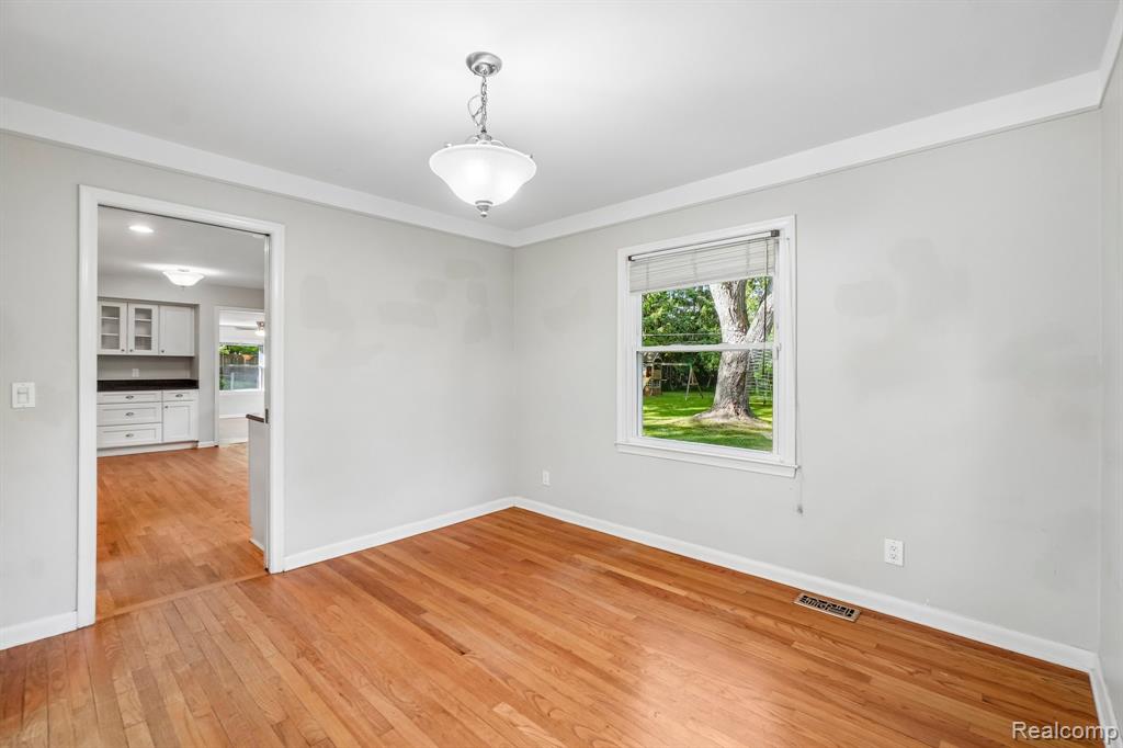2675 Douglas Drive, Bloomfield Hills, MI 48304 — Photo 7