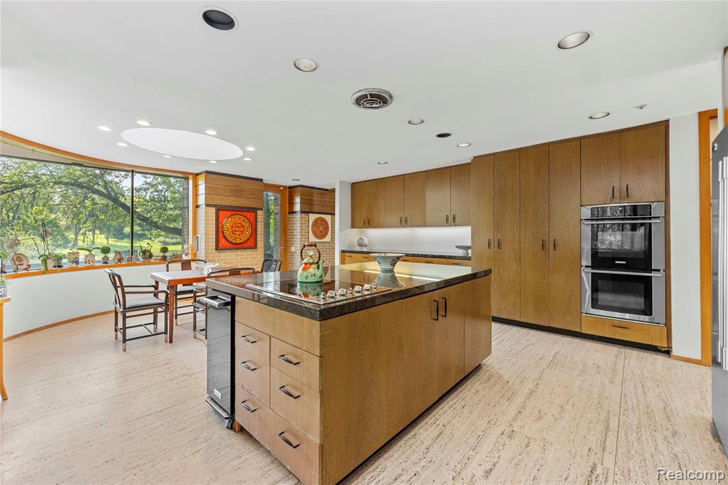 5035 Ponvalley Road, Bloomfield Hills, MI 48302 — Photo 12
