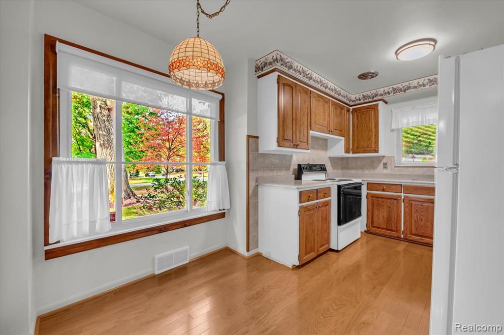 1076 Stratford Lane, Bloomfield Hills, MI 48304 — Photo 5