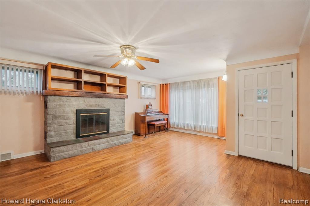 5506 Cruse Avenue, Waterford, MI 48327 — Photo 5